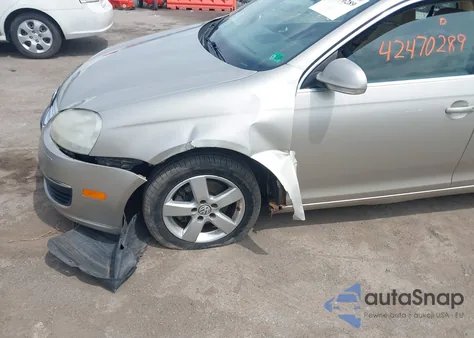 2006 Volkswagen Jetta 2.5 z USA, uszkodzony, nr VIN 3VWRF71K06M626214